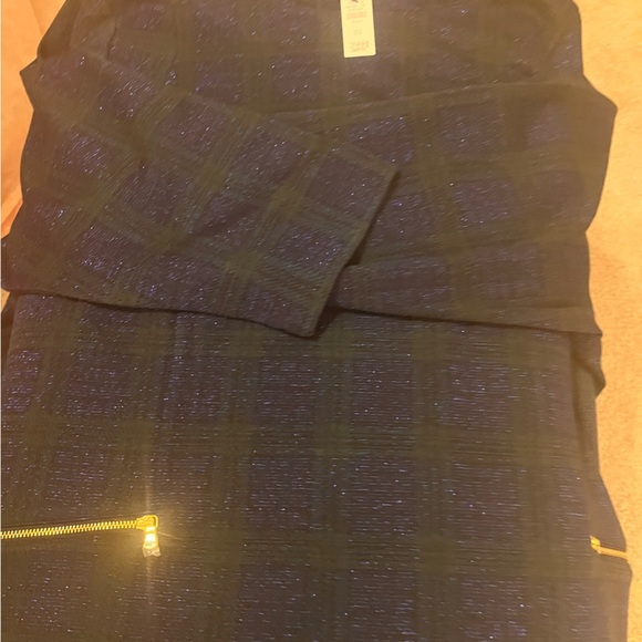 Navy Plaid  top with Gold Zipper Accent - Picture 9 of 12